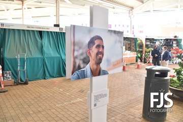 Exposición sobre la diversidad sexual en el Mercado Municipal/Francisco Javier Santana.